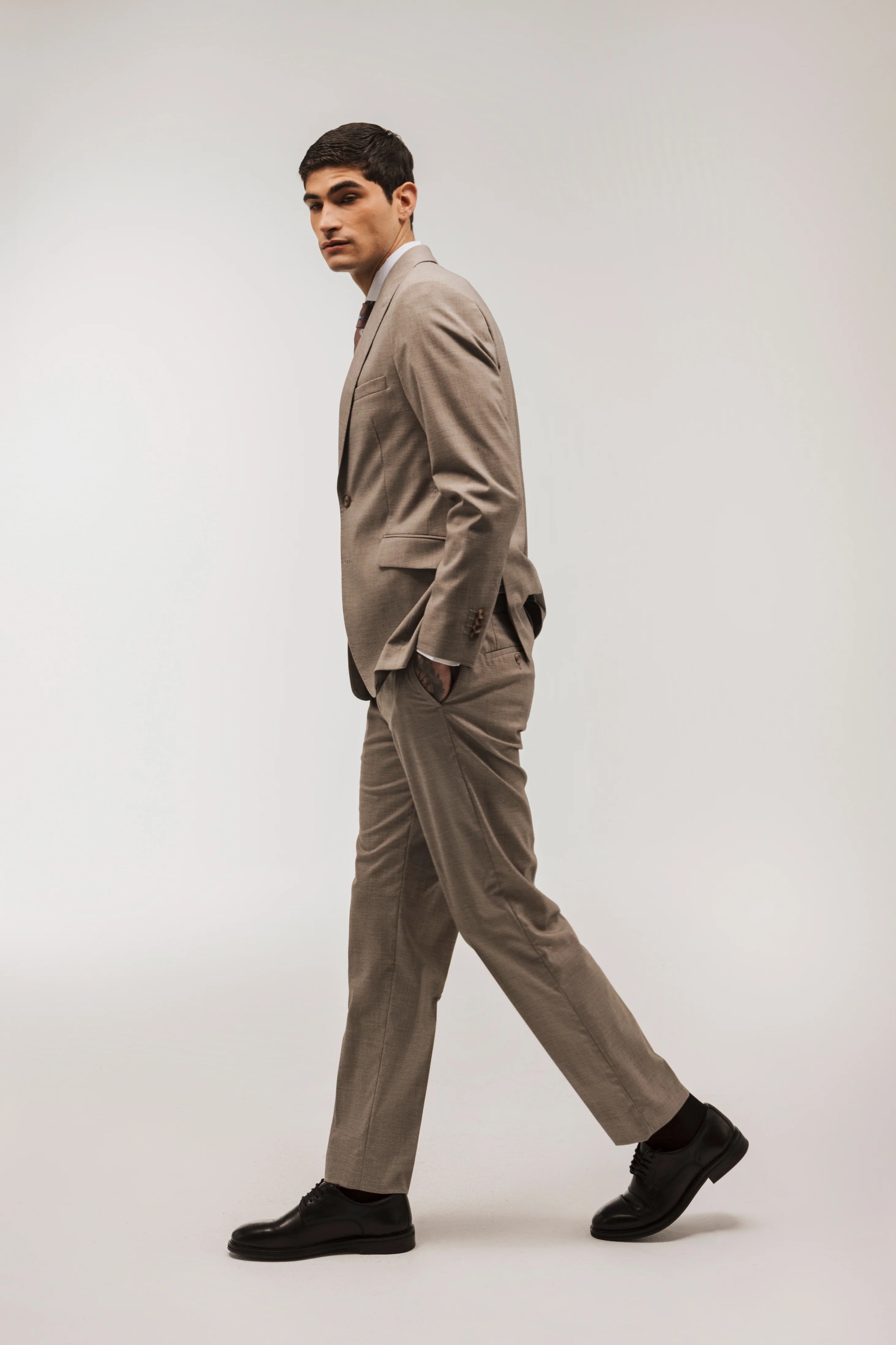 Americana traje slim fit falso liso - Image 3