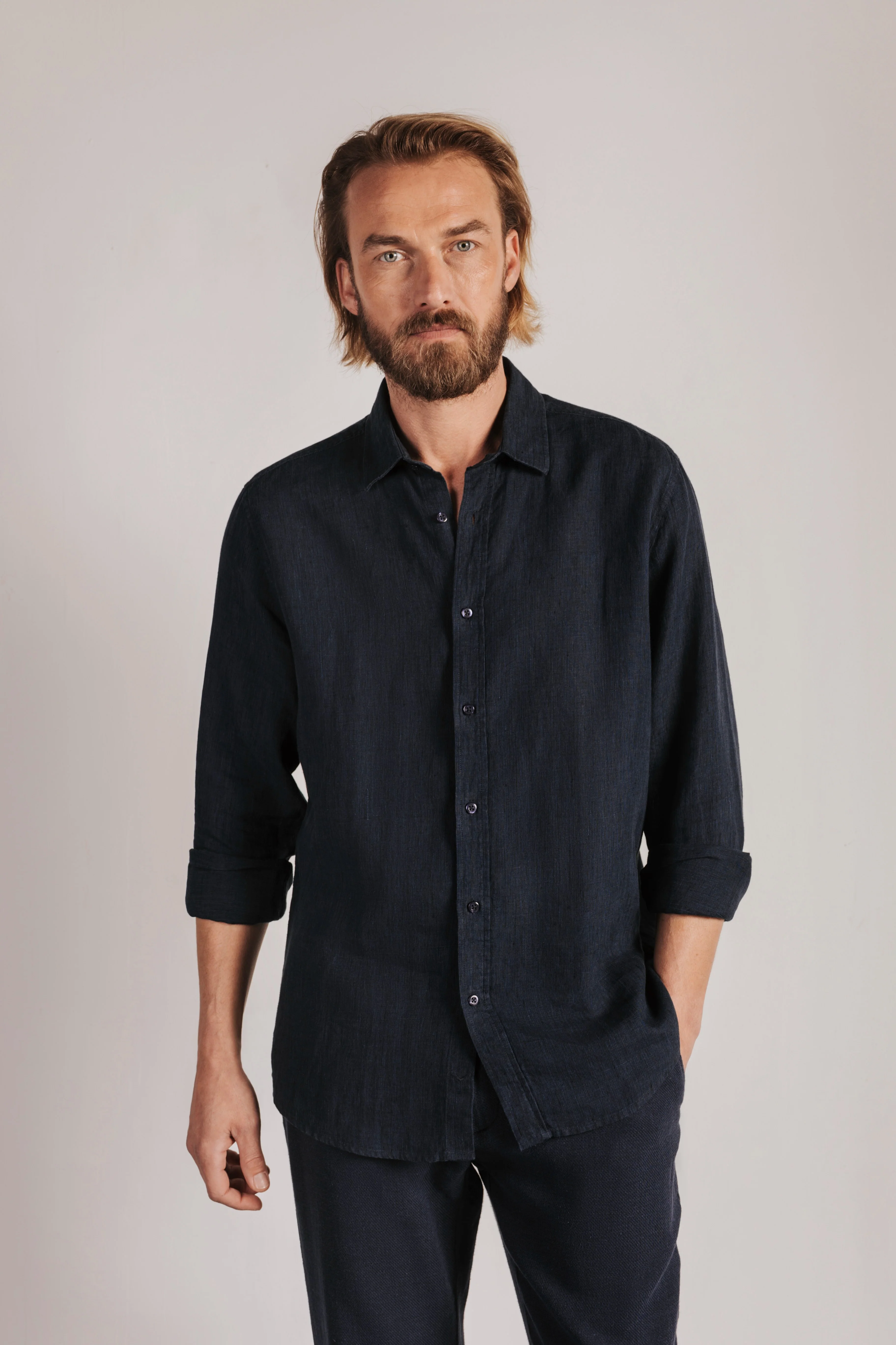 Camisa regular fit 100% lino