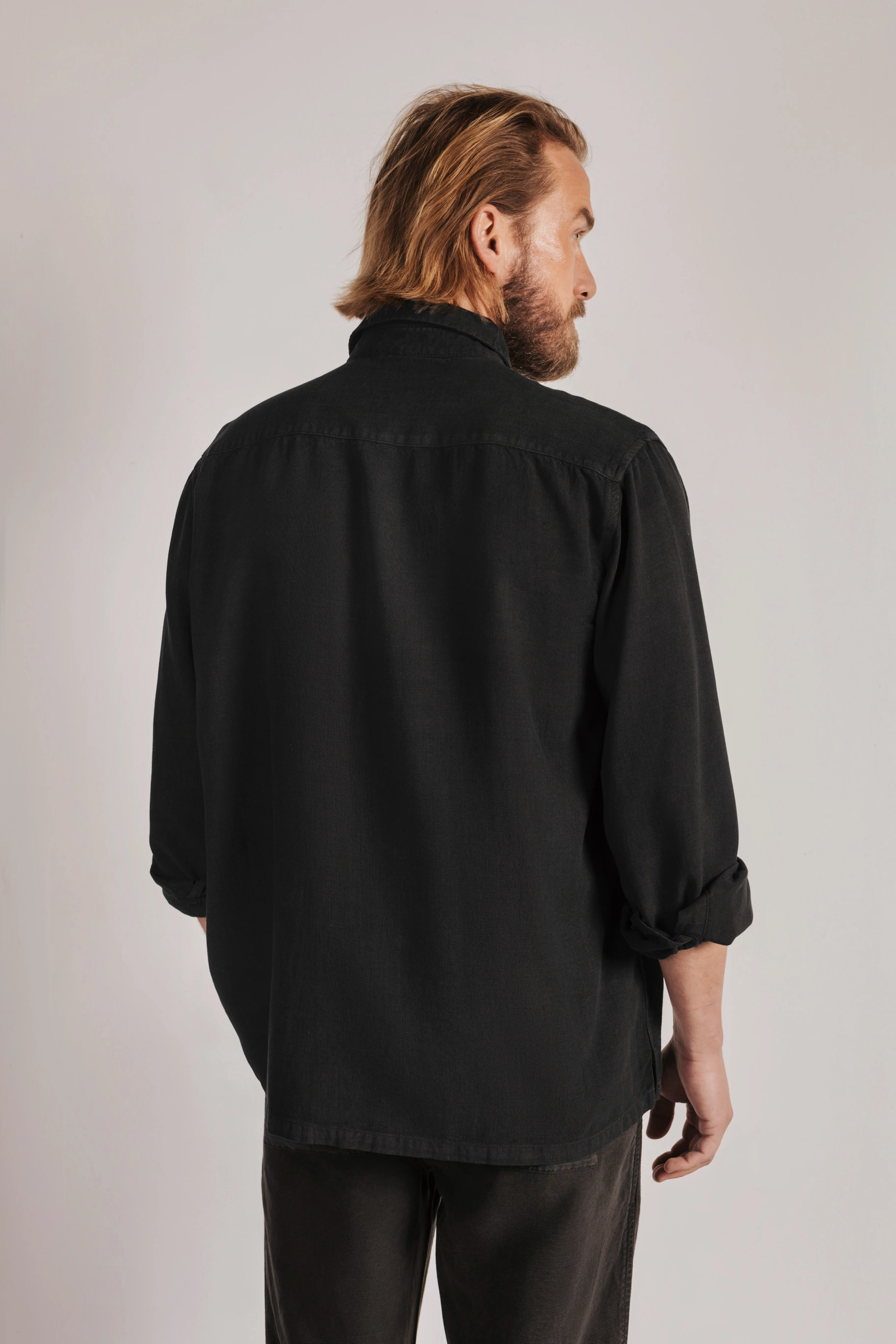 Camisa regular fit con bolsillo - Image 6