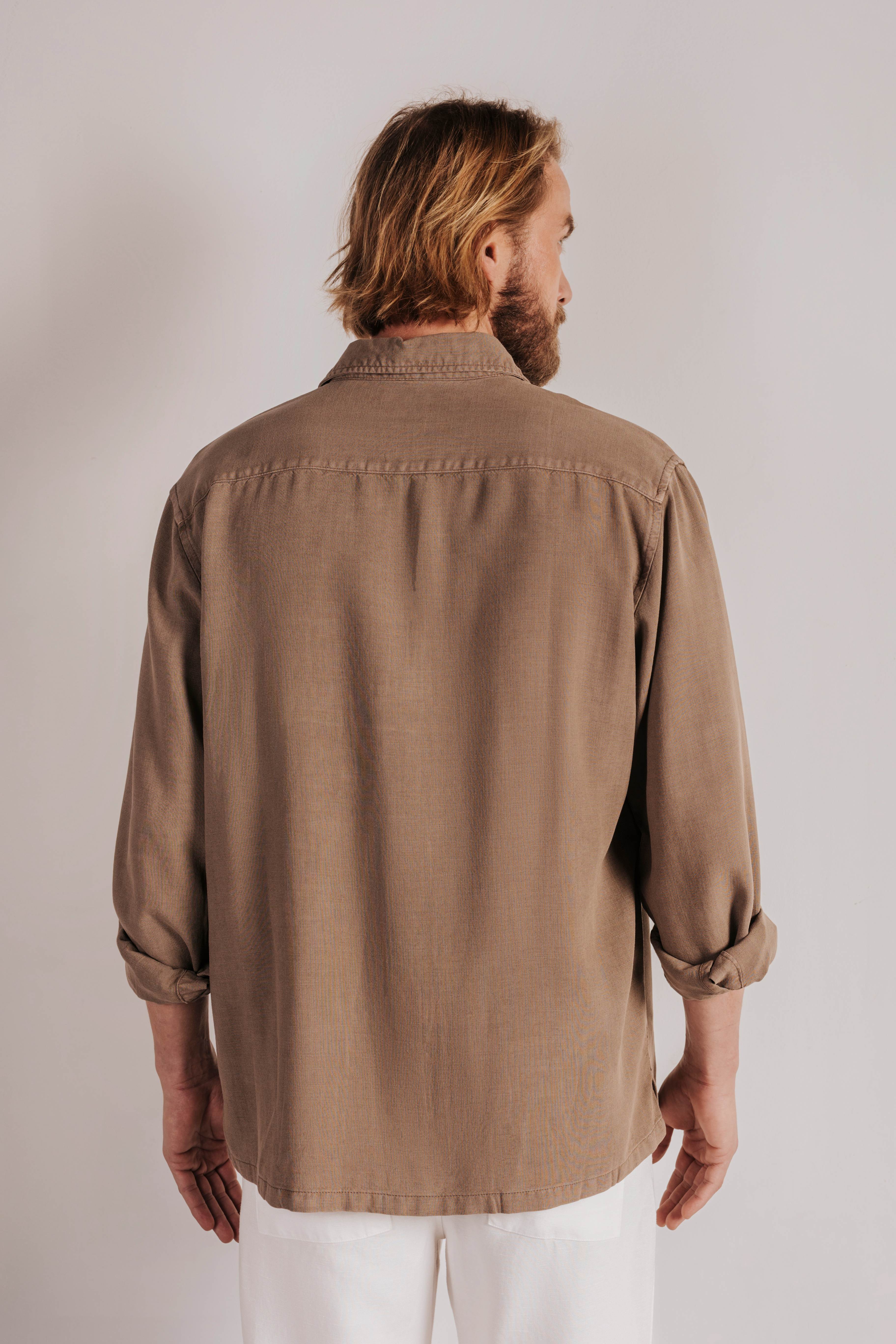 Camisa regular fit con bolsillo - Image 3