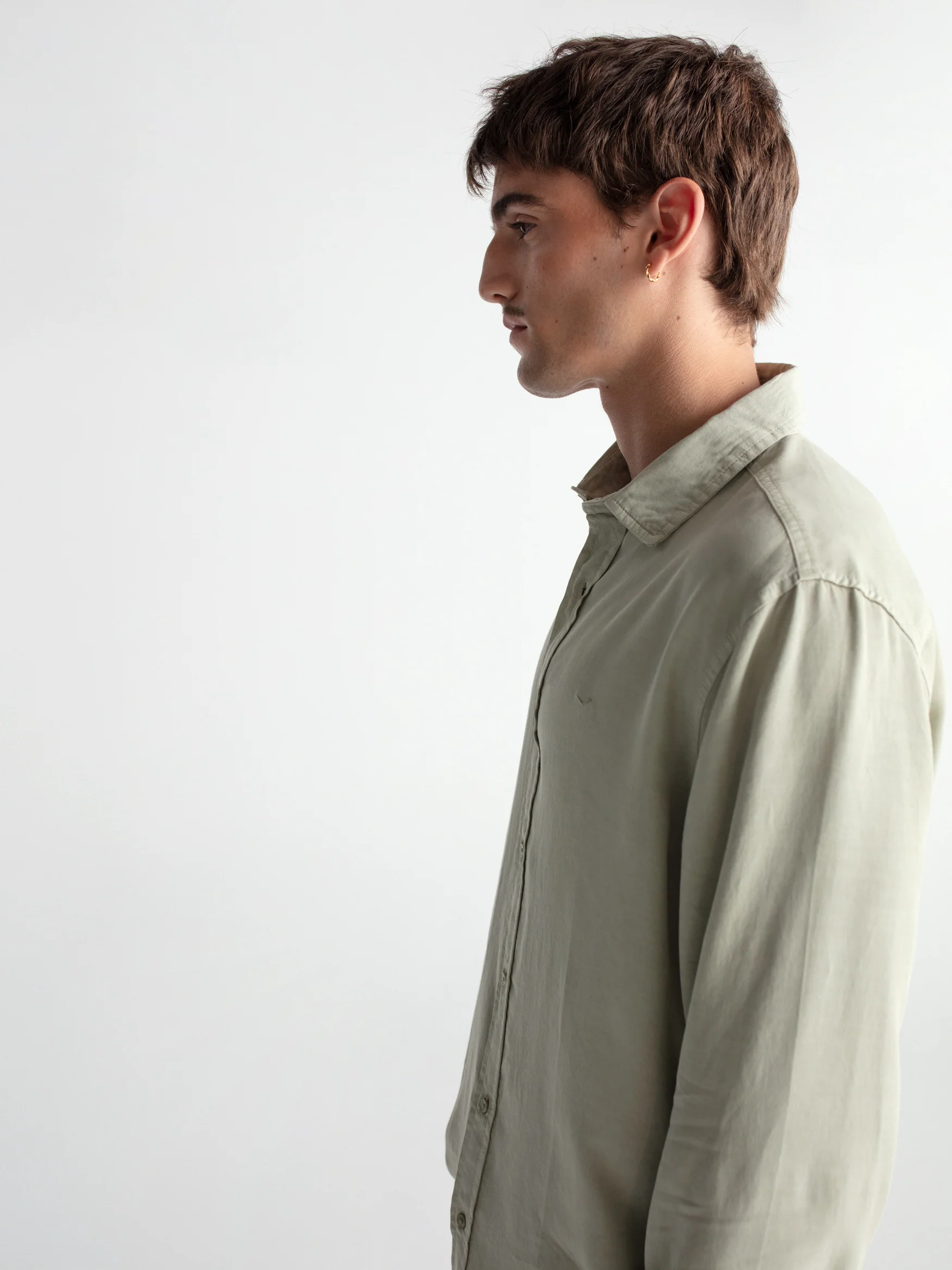 Camisa regular fit fluida - Image 7