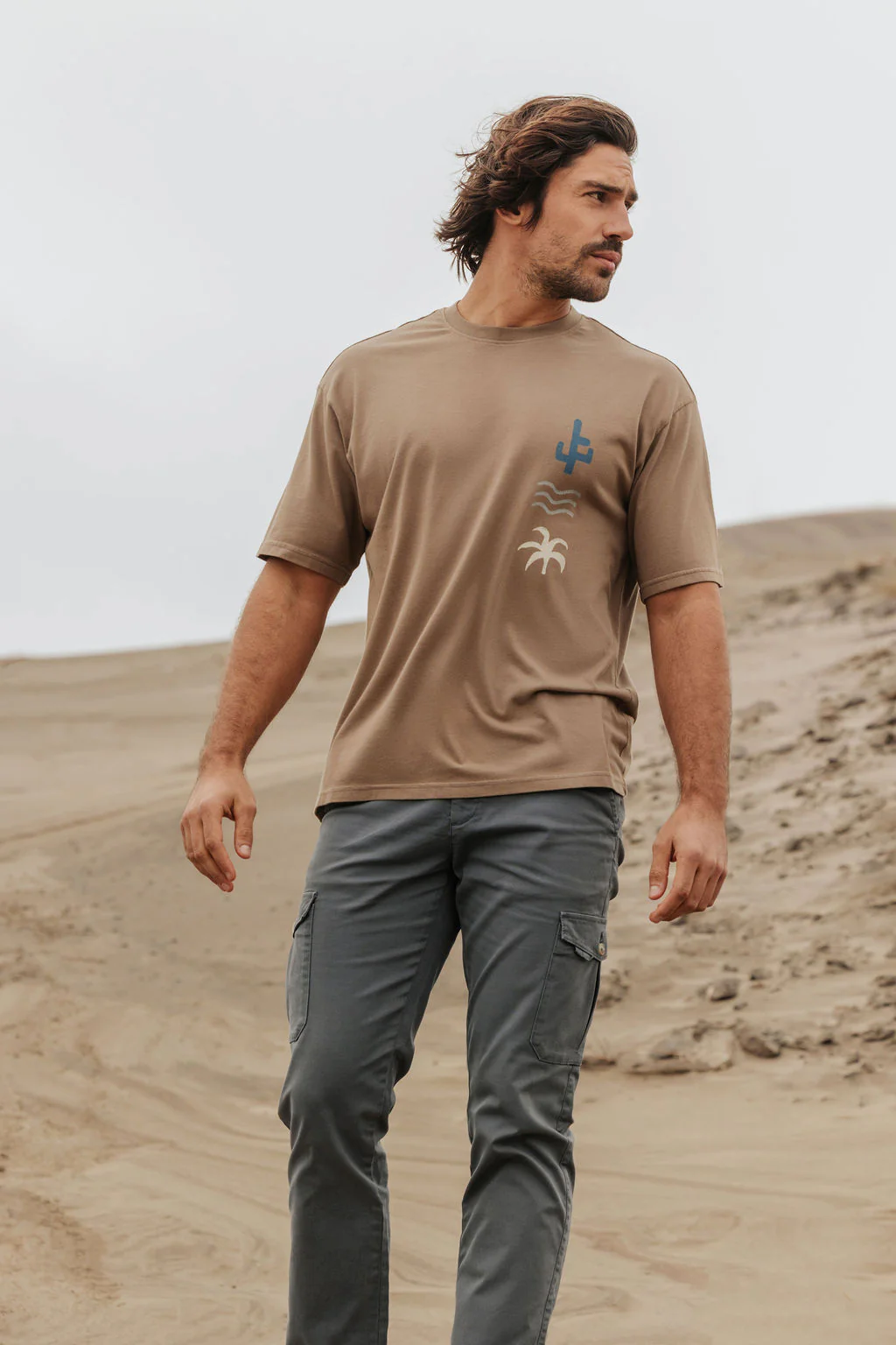 Camiseta oversize figuras - Image 6