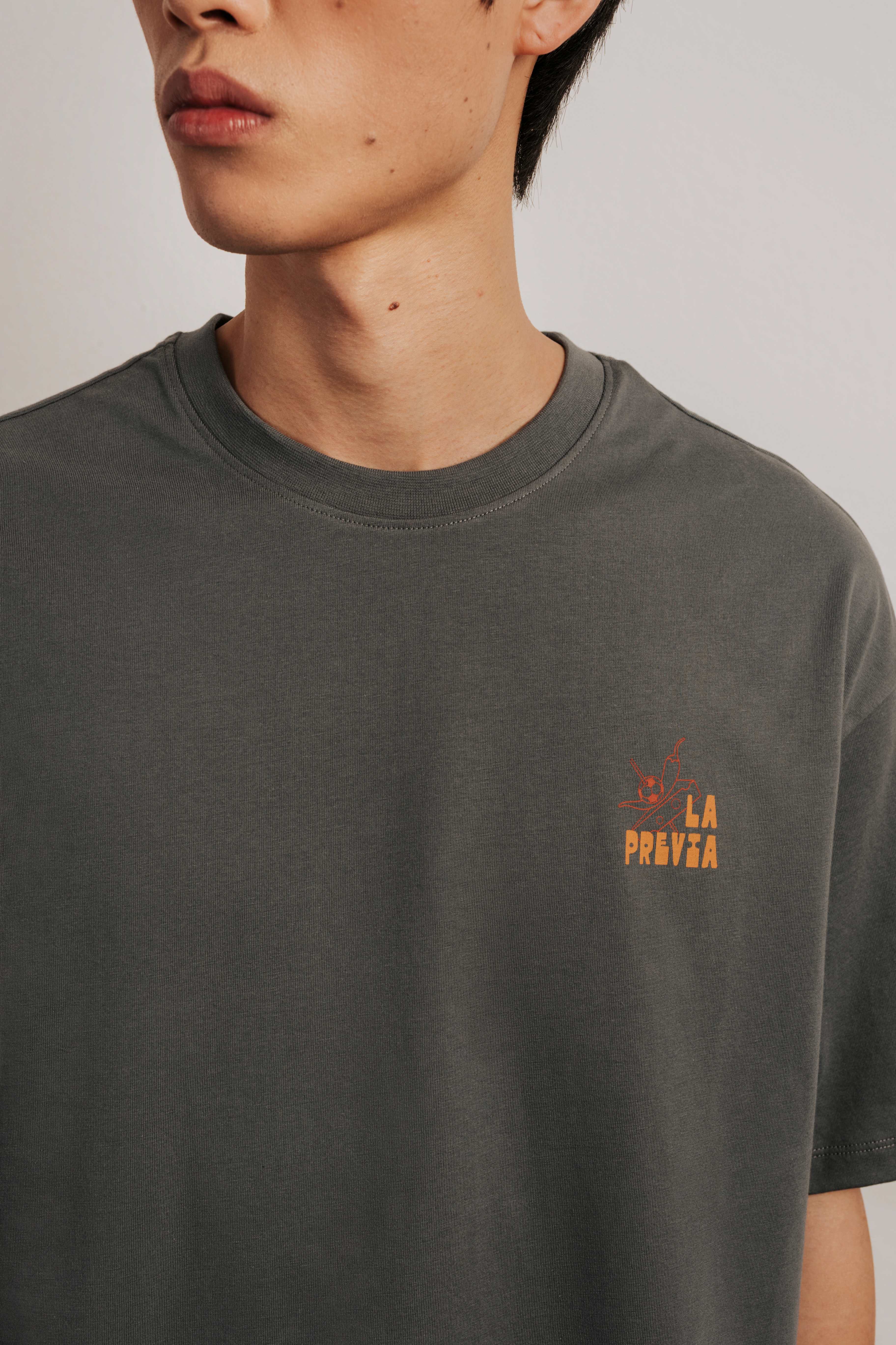 Camiseta oversize "La Previa" - Image 3