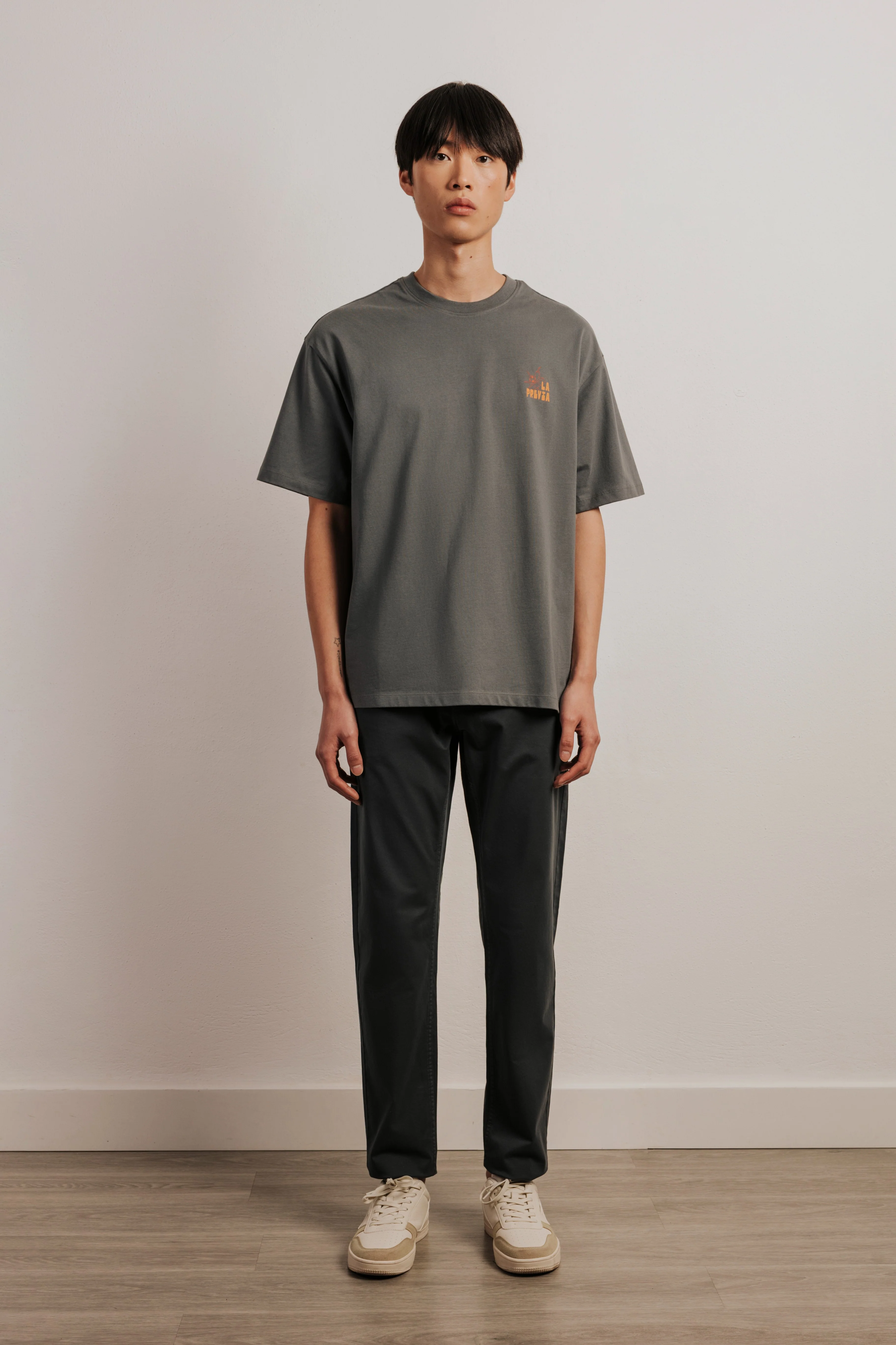 Camiseta oversize "La Previa" - Image 4