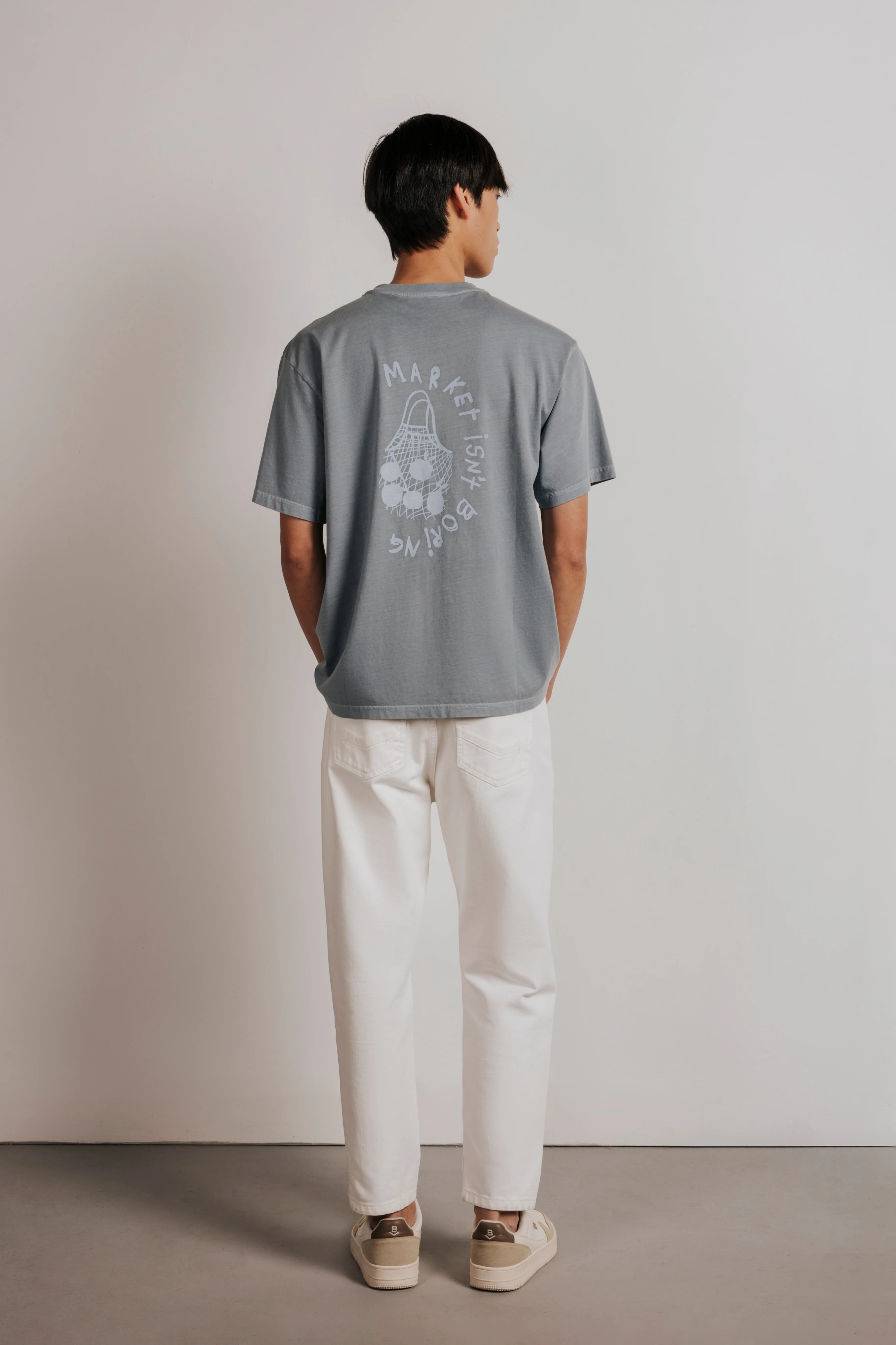 Camiseta confort market - Image 3