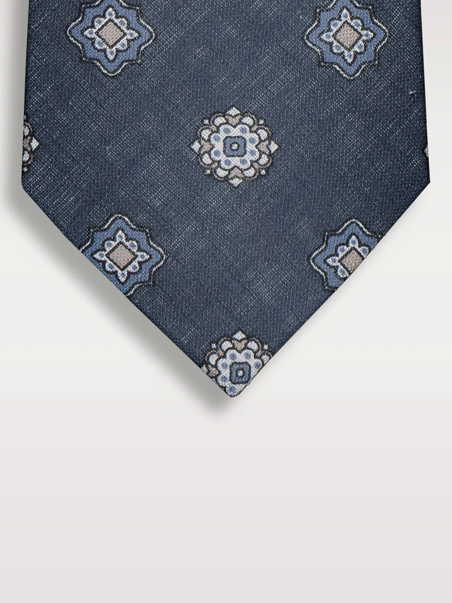 Corbata 100% lino medallones - Image 3