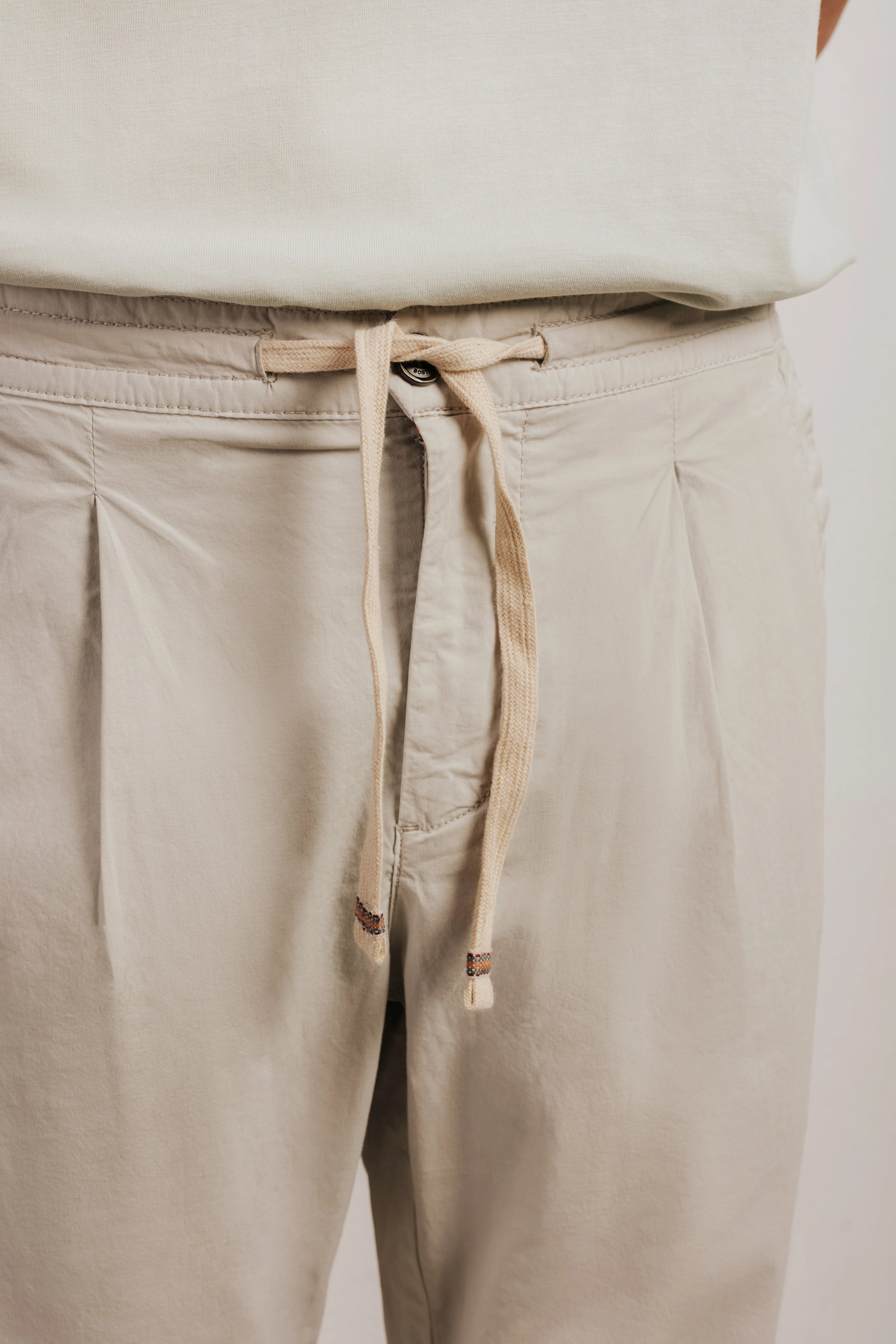 Pantalón jogger ultraligero - Image 2