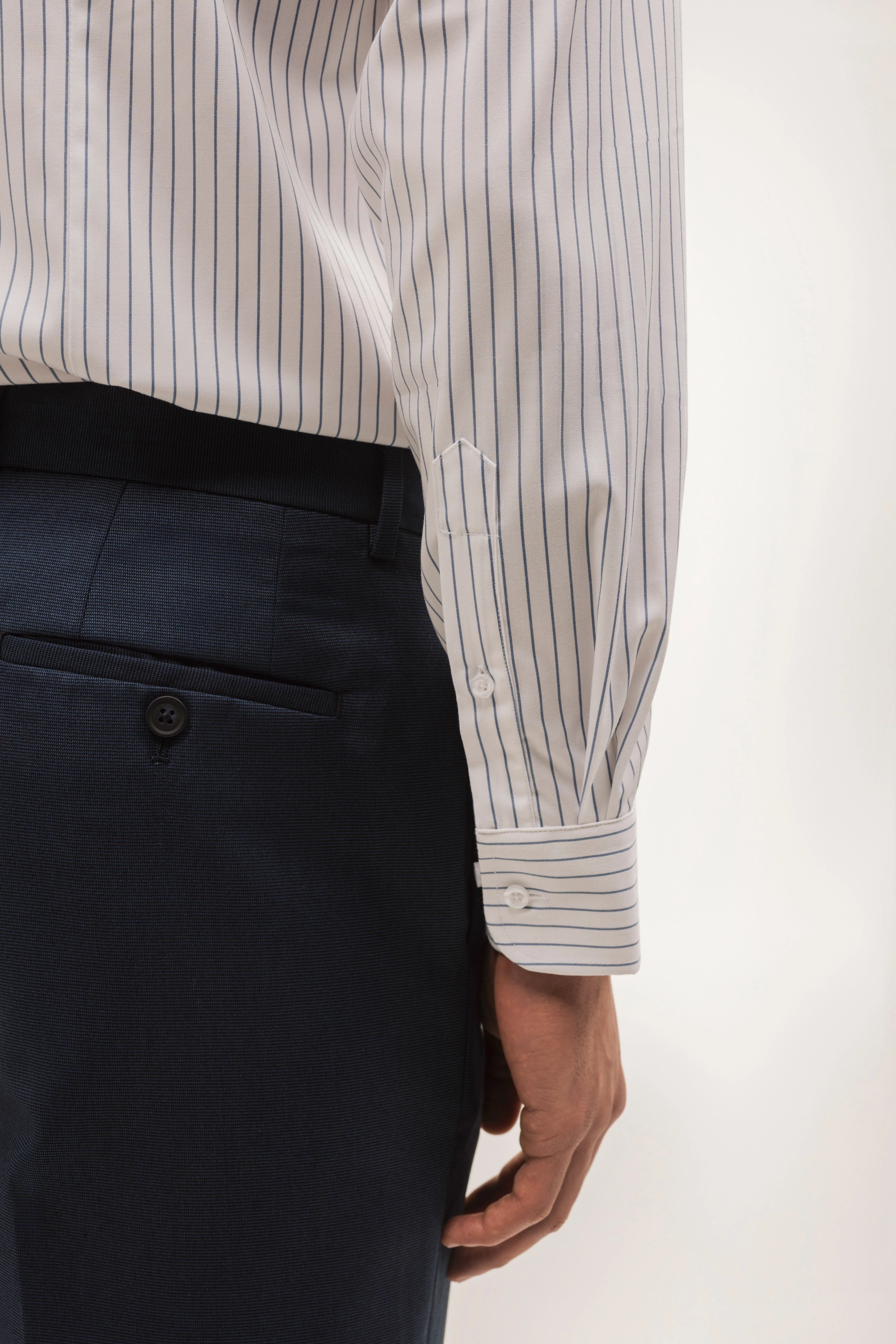 Pantalón traje slim fit falso liso - Image 3
