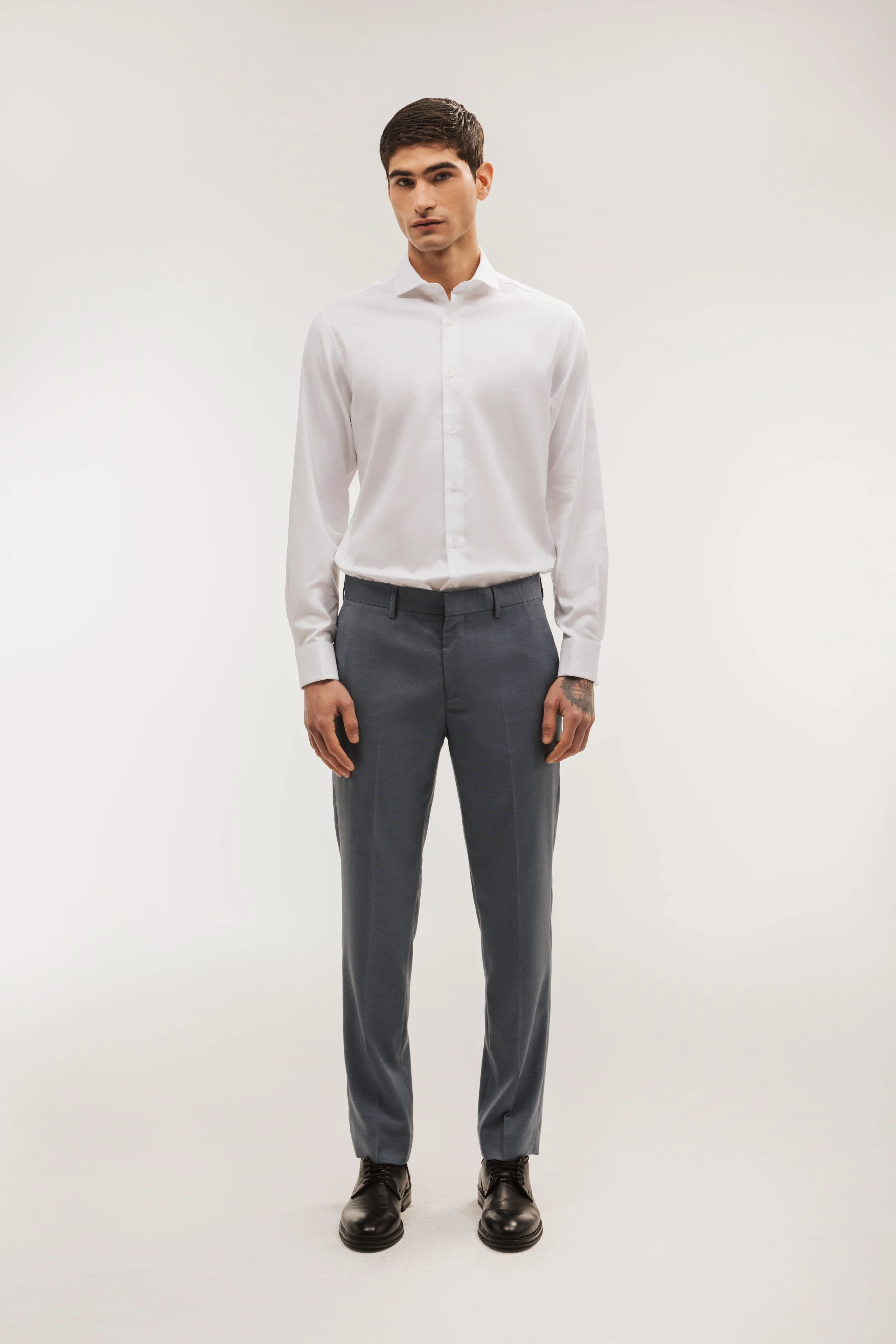 Pantalon traje falso liso - Image 5