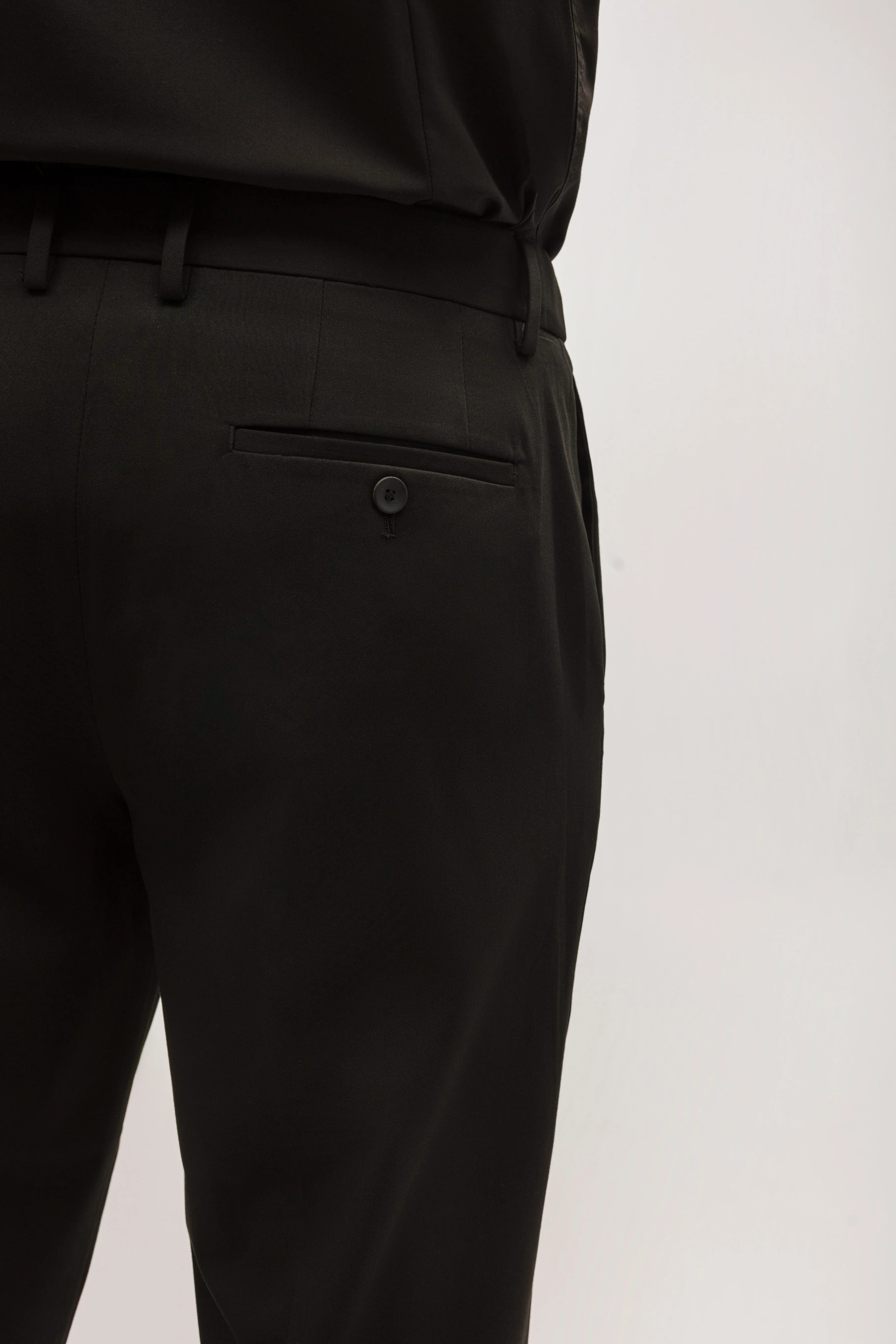Pantalón traje slim fit liso - Image 4