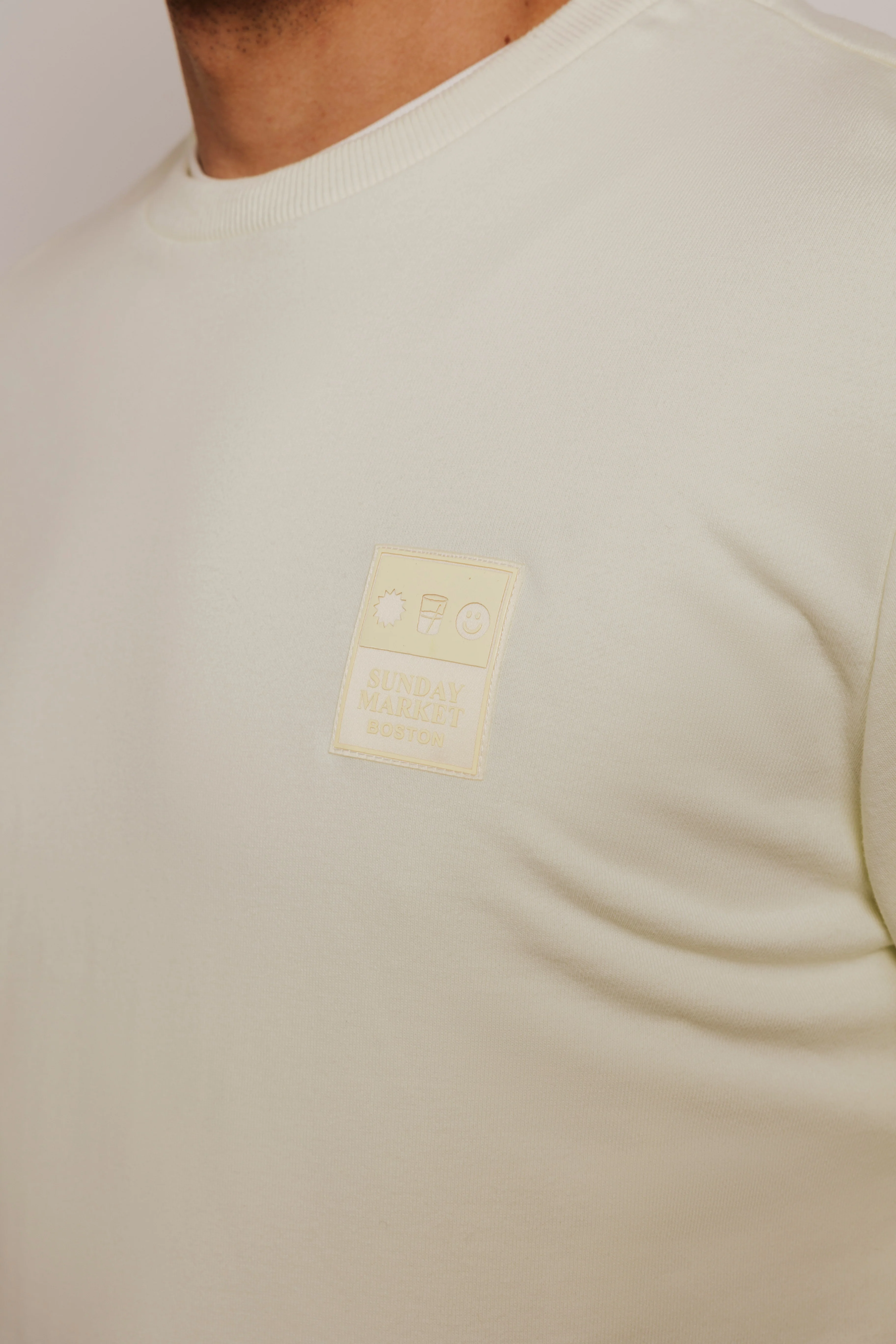 Sudadera confort etiqueta - Image 6