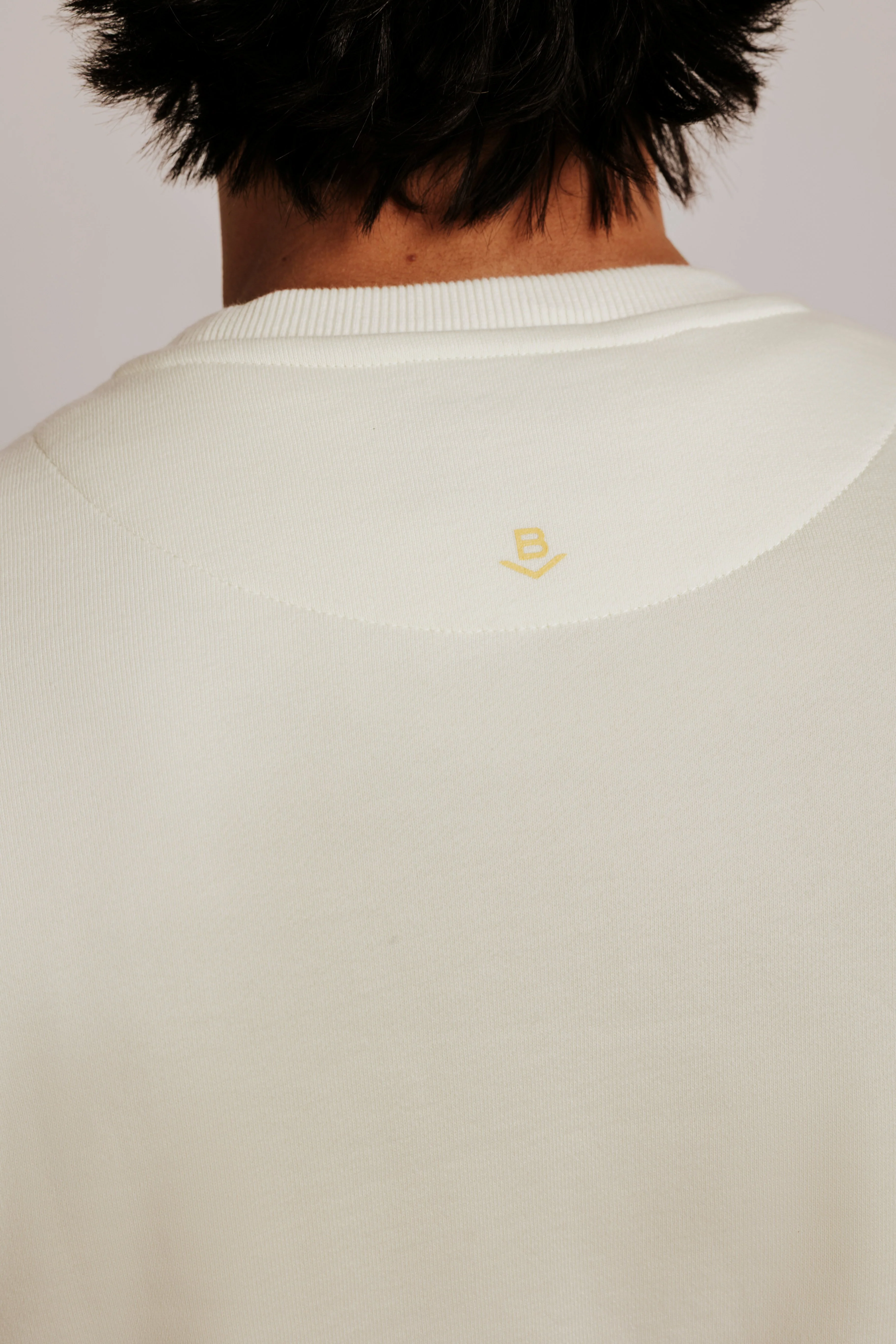 Sudadera confort etiqueta - Image 7