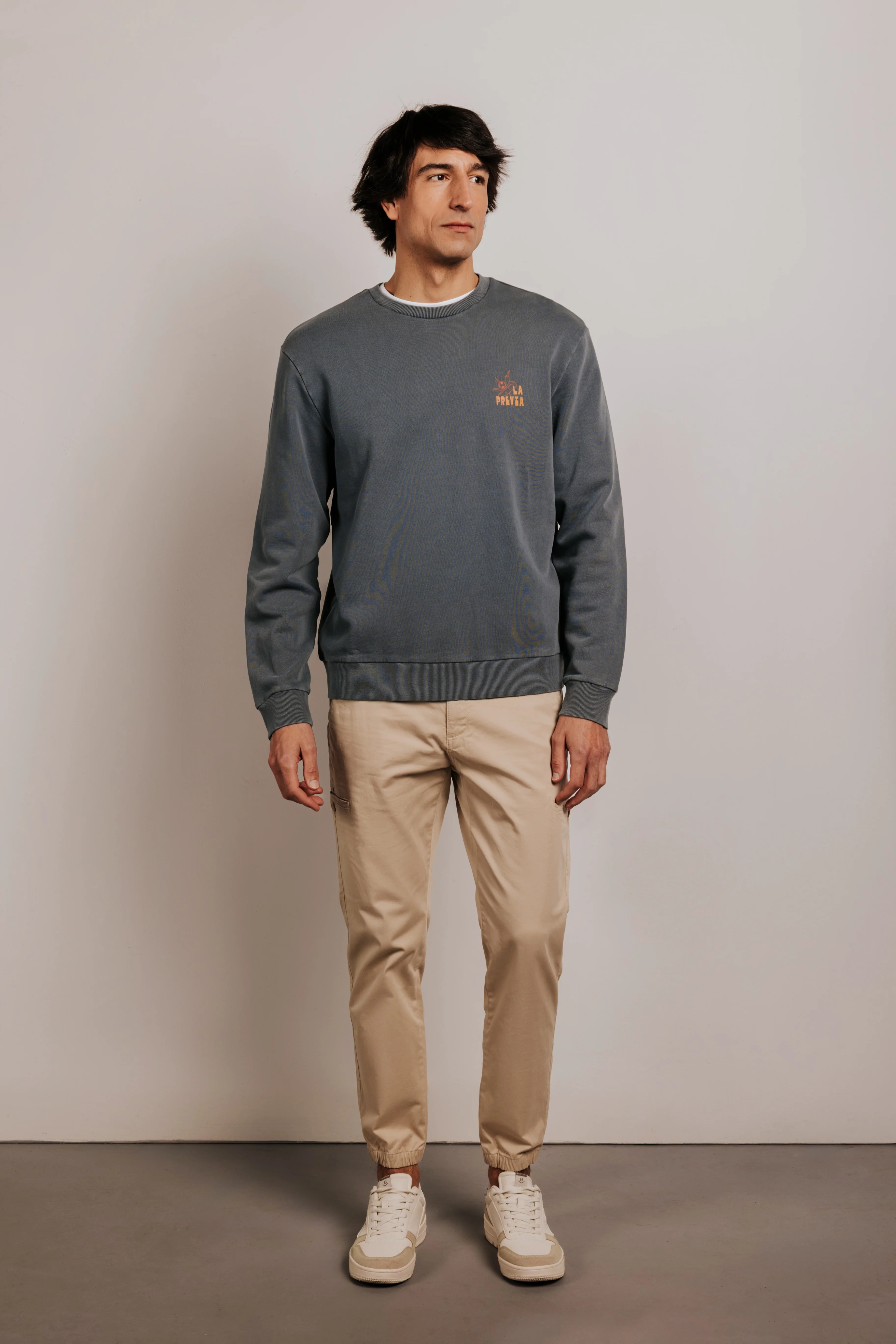 Sudadera gráfica "La Previa" - Image 4